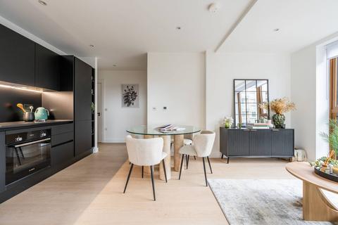 2 bedroom flat to rent, East Qrtr, Limehouse, London, E14