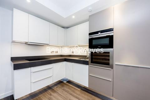 Studio to rent, Goodmans Fields, Aldgate East E1