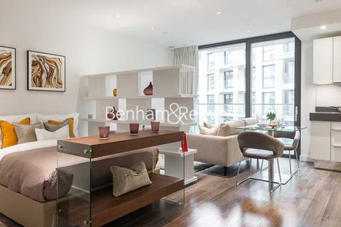 Studio to rent, Goodmans Fields, Aldgate East E1