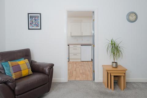 2 bedroom flat to rent, Great Northern Road, Aberdeen AB24