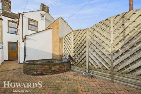 2 bedroom terraced house for sale, Cambridge Road, Lowestoft