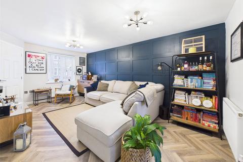 3 bedroom end of terrace house for sale, Appleyard Close, Uckington, Cheltenham, Gloucestershire, GL51