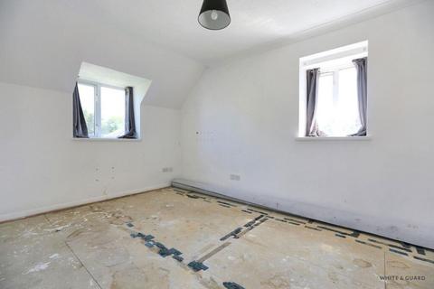 2 bedroom flat for sale, Fair Oak Road, Eastleigh SO50