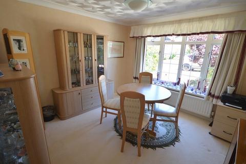 4 bedroom detached house for sale, Rubens Close, New Milton, Hampshire. BH25 5PG