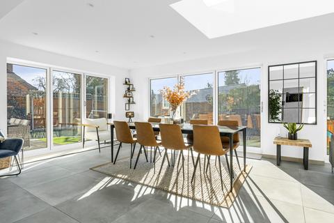 undefined, Furlong Way, Herts SG12
