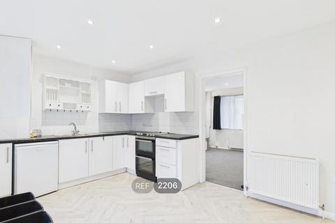 3 bedroom property to rent, Maidenburgh Street, Colchester, CO1 1UB