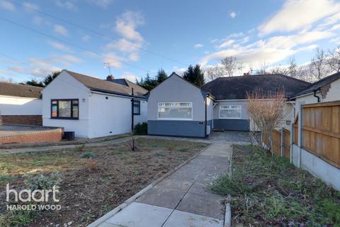3 bedroom semi-detached bungalow for sale, Ingreway, Harold Park