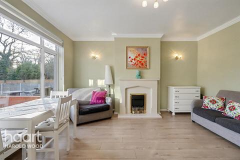 3 bedroom semi-detached bungalow for sale, Ingreway, Harold Park