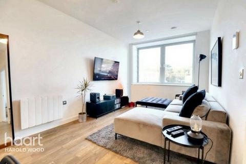 1 bedroom flat for sale, Eagle Way, Brentwood