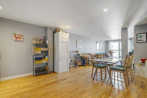 2 bedroom apartment for sale, Balmes Road, London, N1
