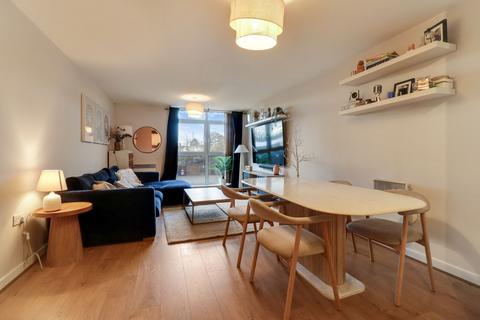 2 bedroom apartment for sale, Victoria Avenue, Aits View Victoria Avenue, KT8