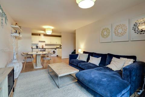 2 bedroom apartment for sale, Victoria Avenue, Aits View Victoria Avenue, KT8