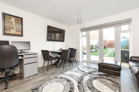 undefined, Valley Drive, Crawley RH10