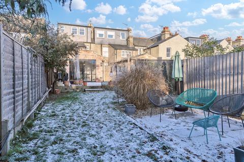 4 bedroom end of terrace house for sale, Alpha Terrace, Cambridge CB2