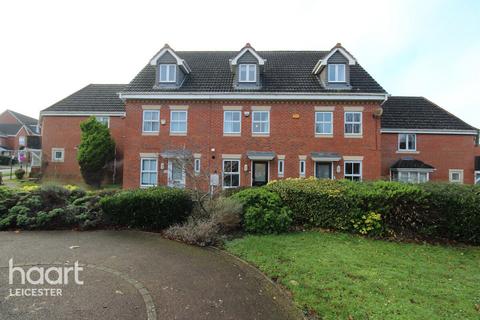 3 bedroom townhouse to rent, Carty Road, LEICESTER