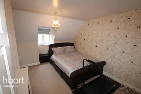 3 bedroom townhouse to rent, Carty Road, LEICESTER