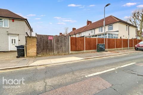 undefined, Oxlow Lane, Dagenham