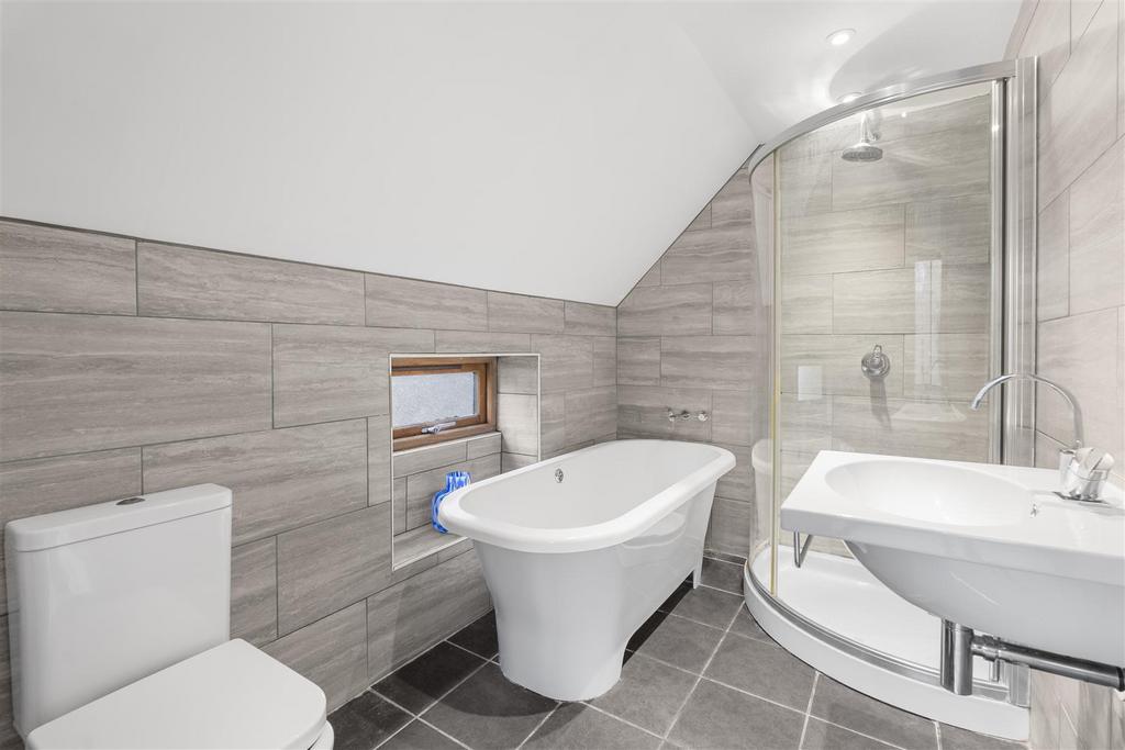 En-suite Bathroom