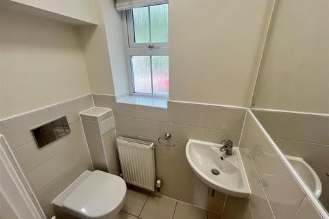 undefined, Newbridge View, Truro