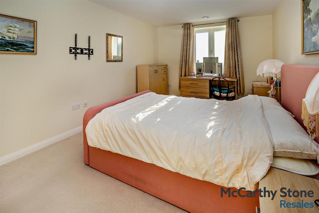 8673932-interior02-800.jpg