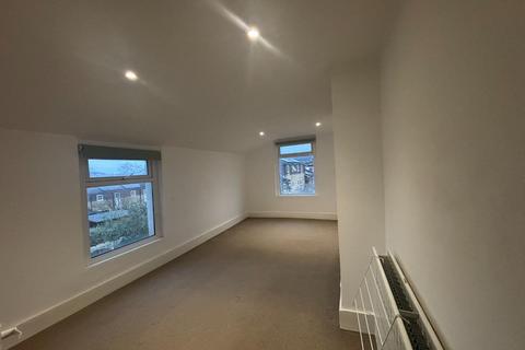 2 bedroom flat to rent, Upland Road, East Dulwich, London, SE22