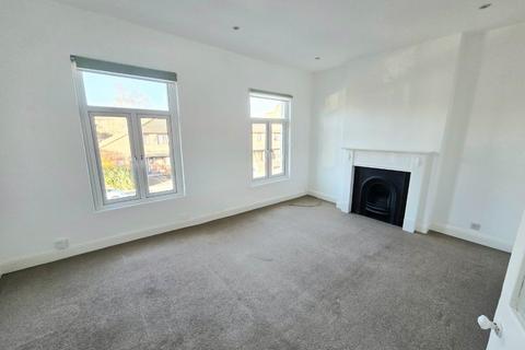 2 bedroom flat to rent, Upland Road, East Dulwich, London, SE22