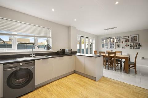 4 bedroom detached house for sale, Meadow Lane, Great Bentley, Colchester, CO7