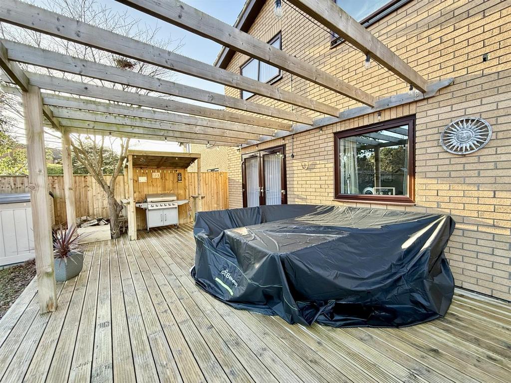 Decking.jpg