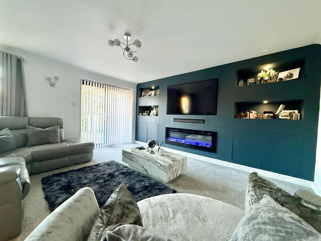 Lounge2.jpg