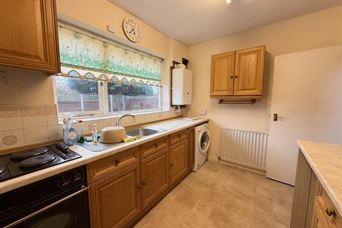 3 bedroom semi-detached house for sale, Chestnut Close, Stourbridge