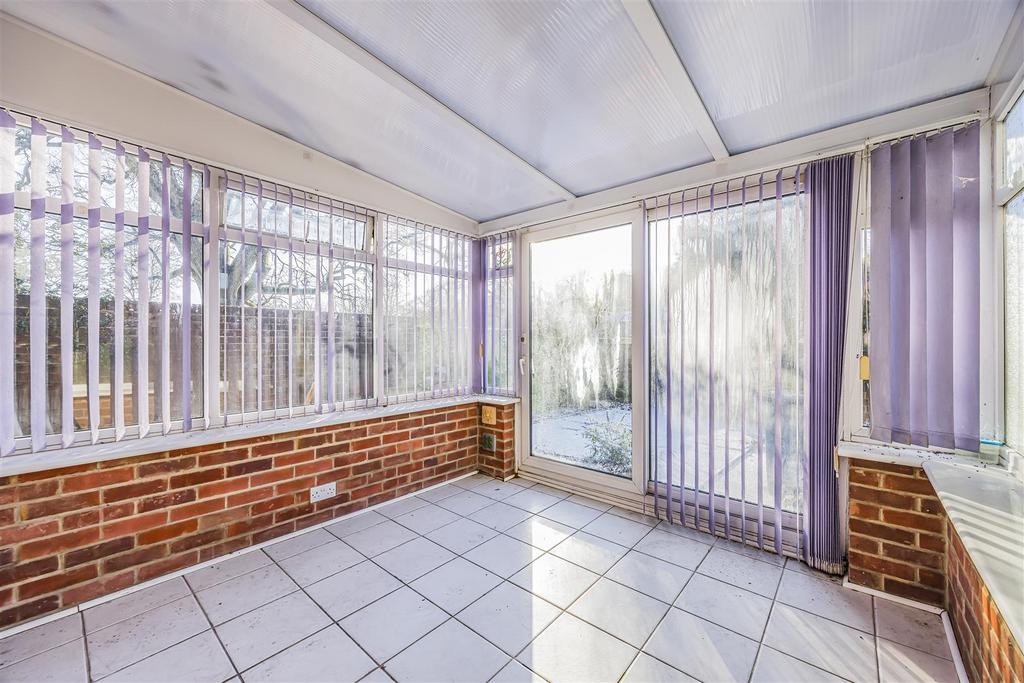 37 Springwood Avenue, Waterlooville-Portico Marketi