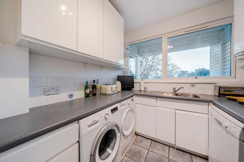 2 bedroom flat for sale, West Hill, London, London, SW15