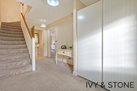 4 bedroom semi-detached house to rent, Grove Lane, Chigwell, Essex, IG7