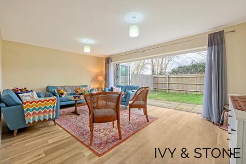 4 bedroom semi-detached house to rent, Grove Lane, Chigwell, Essex, IG7