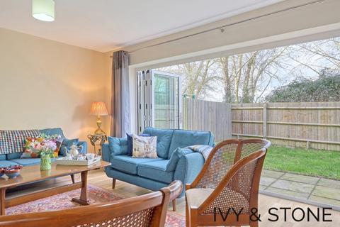 4 bedroom semi-detached house to rent, Grove Lane, Chigwell, Essex, IG7