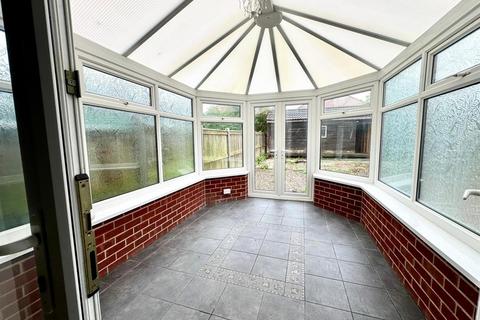3 bedroom semi-detached house to rent, Zetland Road Stockton-On-Tees