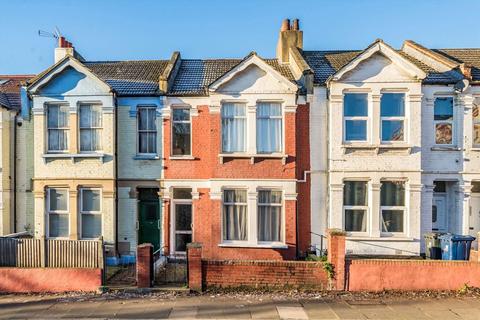 4 bedroom terraced house to rent, Winchester Street, London W3