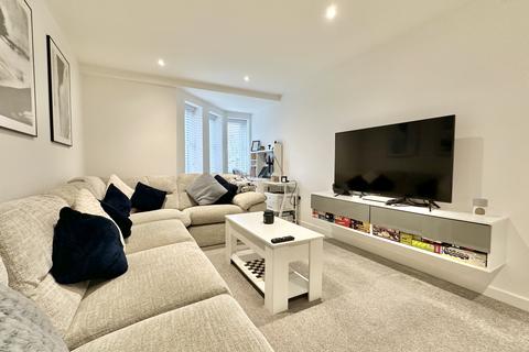 1 bedroom flat for sale, Wimborne Road, Bournemouth BH11