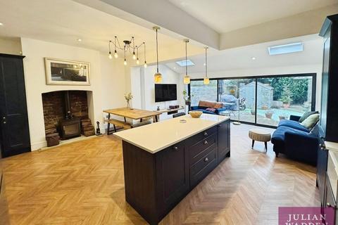 3 bedroom semi-detached house for sale, Orchard Road East, Northenden, Manchester, M22