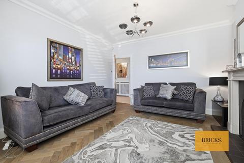 undefined, South View Drive, London E18