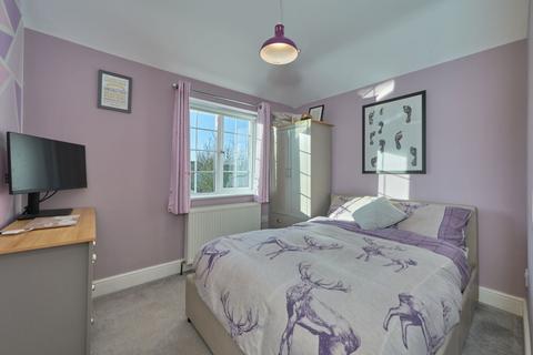 4 bedroom end of terrace house for sale, Lidiard Road, London, SW18