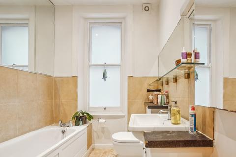 2 bedroom flat to rent, Nevern Mansions, Warwick Road, SW5