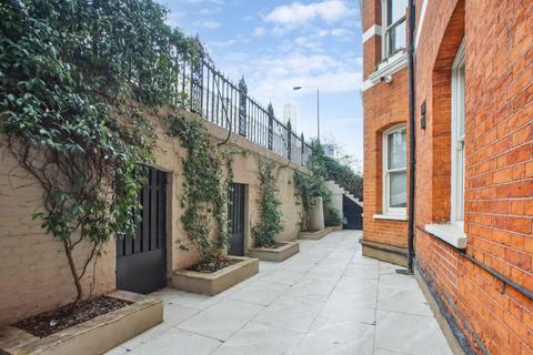 2 bedroom flat to rent, Nevern Mansions, Warwick Road, SW5