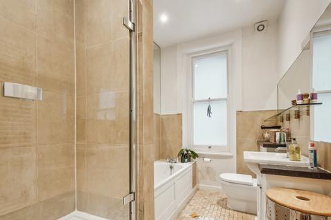 2 bedroom flat to rent, Nevern Mansions, Warwick Road, SW5