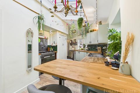 3 bedroom end of terrace house for sale, Houston Way, Frome