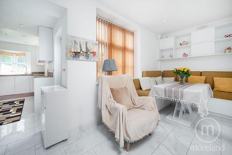 4 bedroom cottage for sale, Addison Way, London NW11