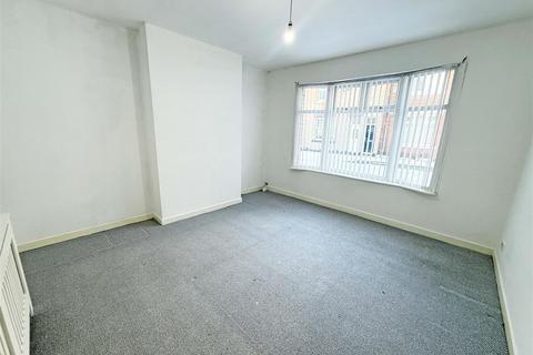 2 bedroom flat to rent, Morpeth Terrace, North Shields, North Tyneside