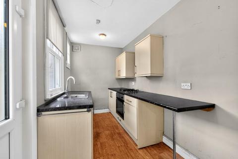 2 bedroom terraced house for sale, Hartoft Street, York