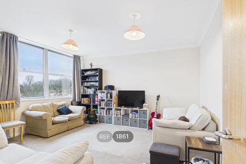 2 bedroom flat to rent, Stuart House, St. Peters Street, Colchester, CO1 1BQ