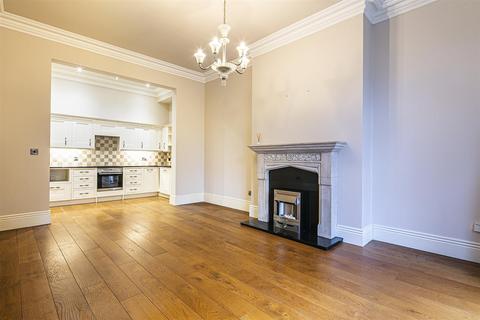 2 bedroom apartment to rent, 26 Collegiate Crescent, Collegiate S10